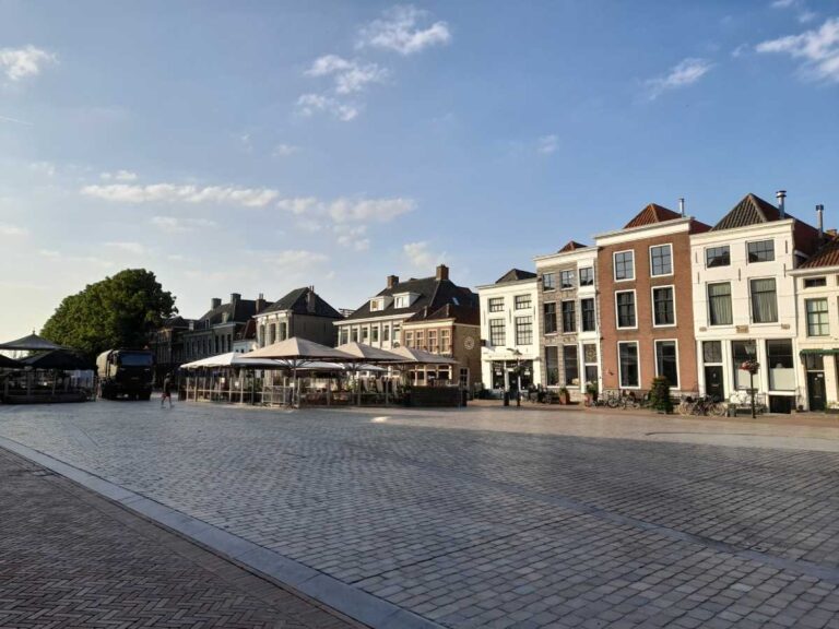 Havenplein in Zierikzee – Beleef de Charme van het Oude Centrum