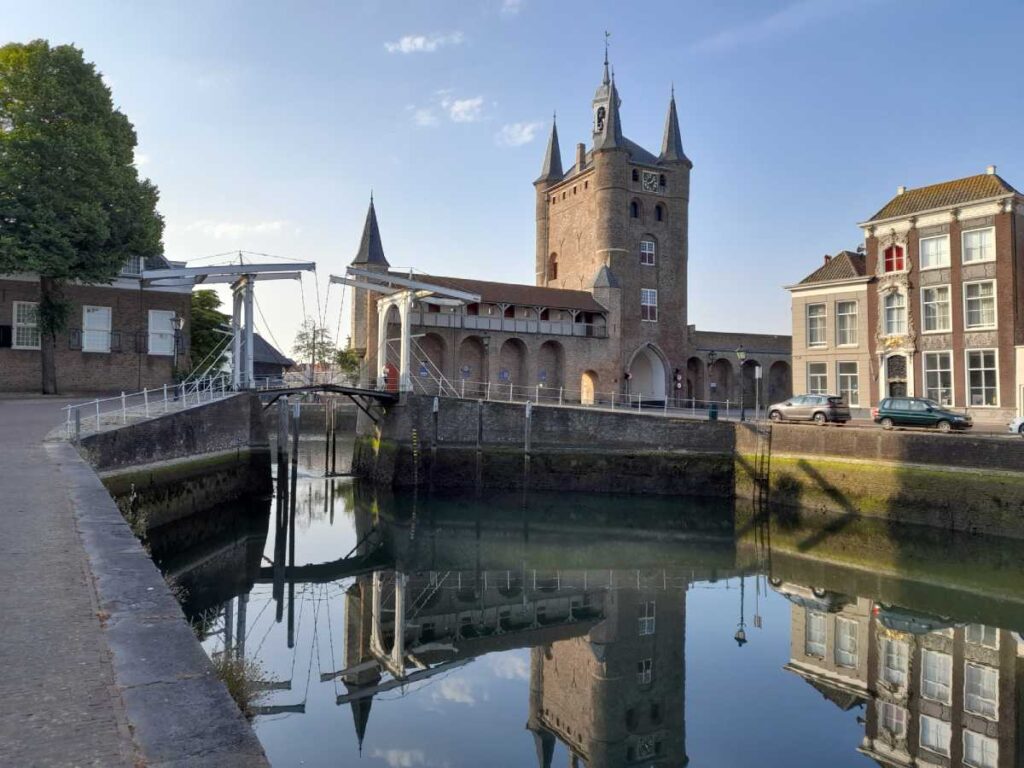 Ophaalbrug Zierikzee Oude Haven